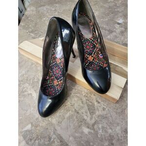 MADDEN GIRL Black‎ Stilettos "Shine" Size 8.5M Heel Pumps Excellent Condition